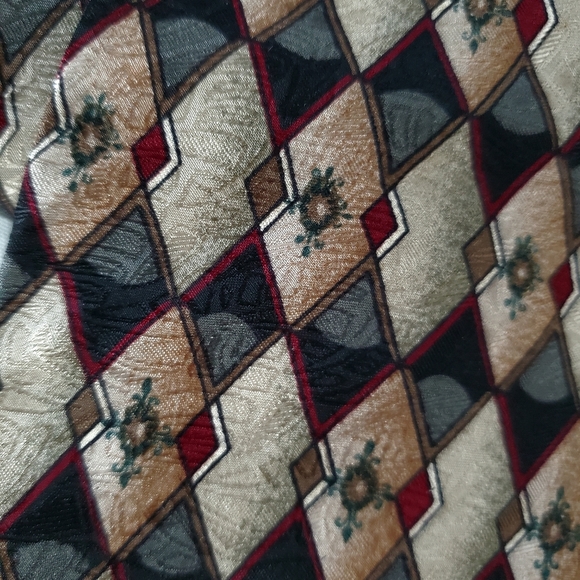 Retro Design Studios 100% Silk Geometric Diamond Multicolored Tie/ Necktie - Picture 2 of 7